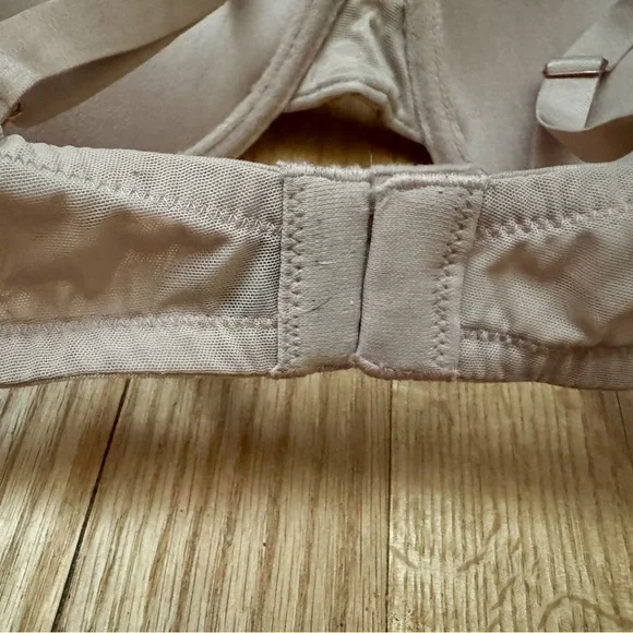 Victoria's Secret Very Sexy Bombshell Bra - Picture 7 of 9